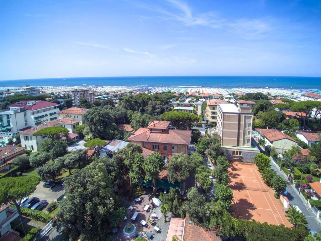 Albergo Battelli (Adults Only) Марина-ди-Пьетрасанта Экстерьер фото